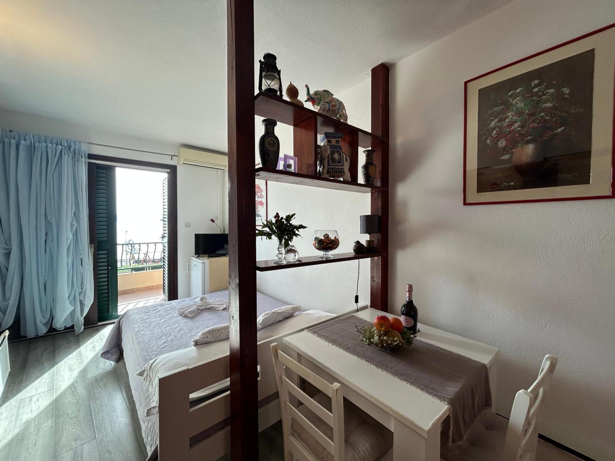 Seafront Studio Apartment+Balcony ポドゥゴラ エクステリア 写真