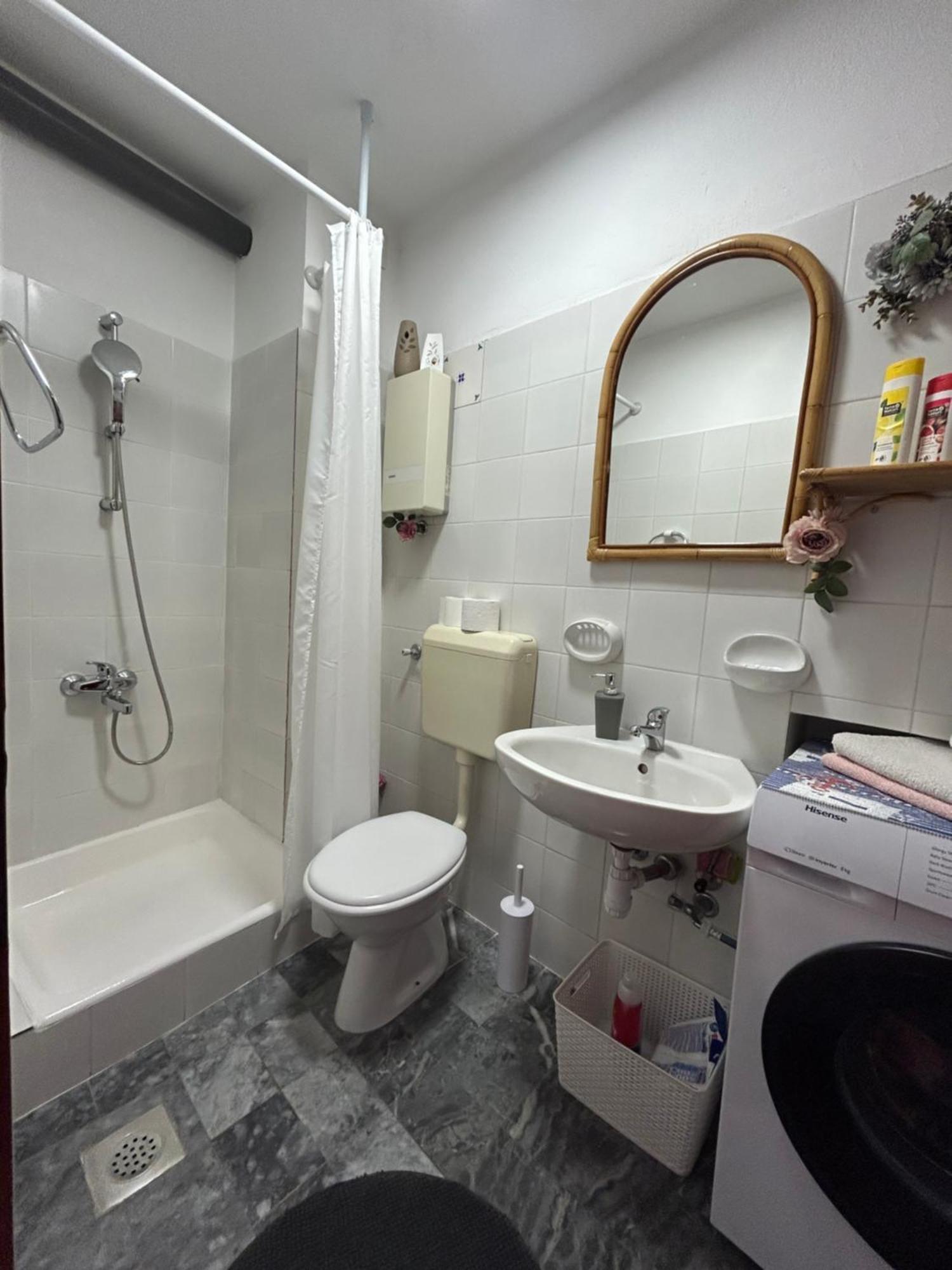 Seafront Studio Apartment+Balcony ポドゥゴラ エクステリア 写真